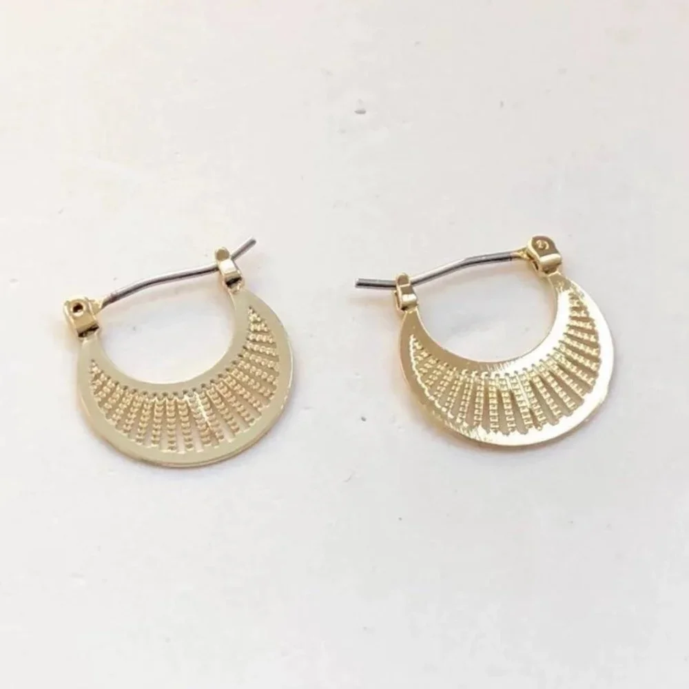 & Other Stories Ray Hoop Earrings Gold